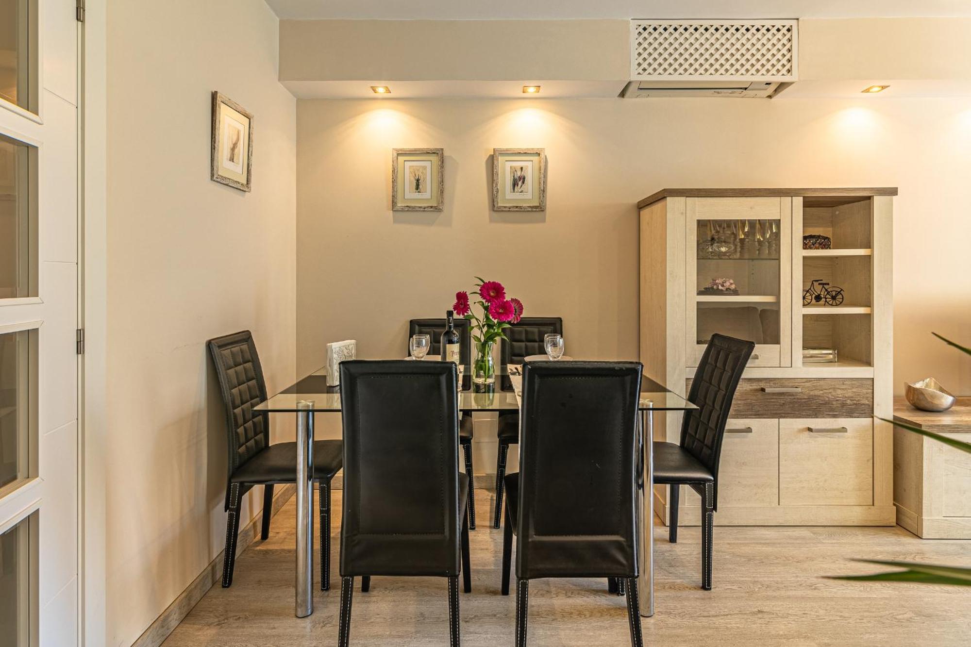 City Center Apartment In Marbella Eksteriør billede